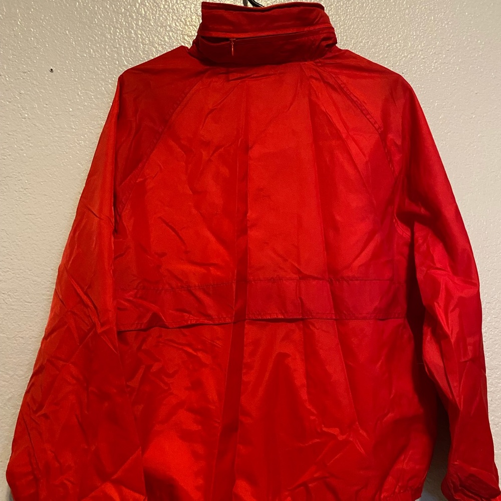 Red Windsor bay wind breaker size large - Picture 2 of 4